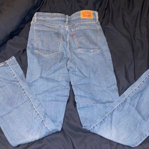 Levi’s Jeans